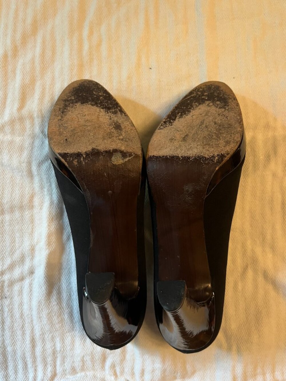 Stuart Weitzman - Picture 3 of 3